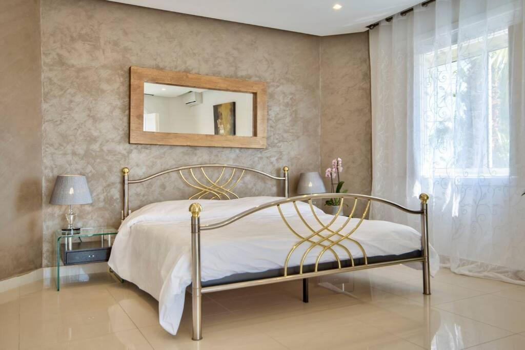Phantasia Villa *